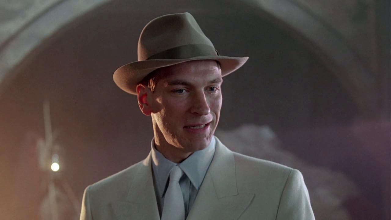 photo-Julian Sands 1991