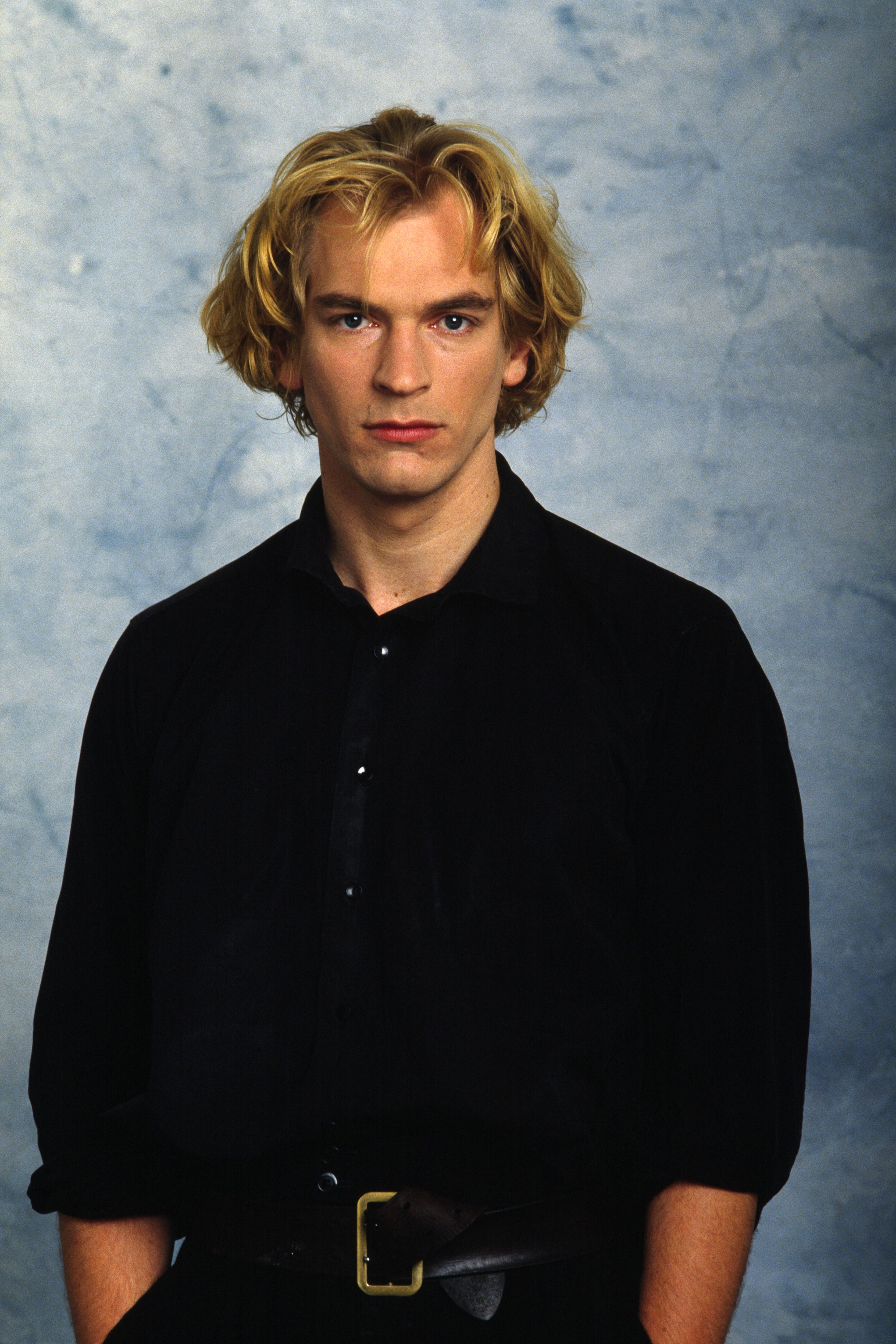 photo-Julian Sands 1990