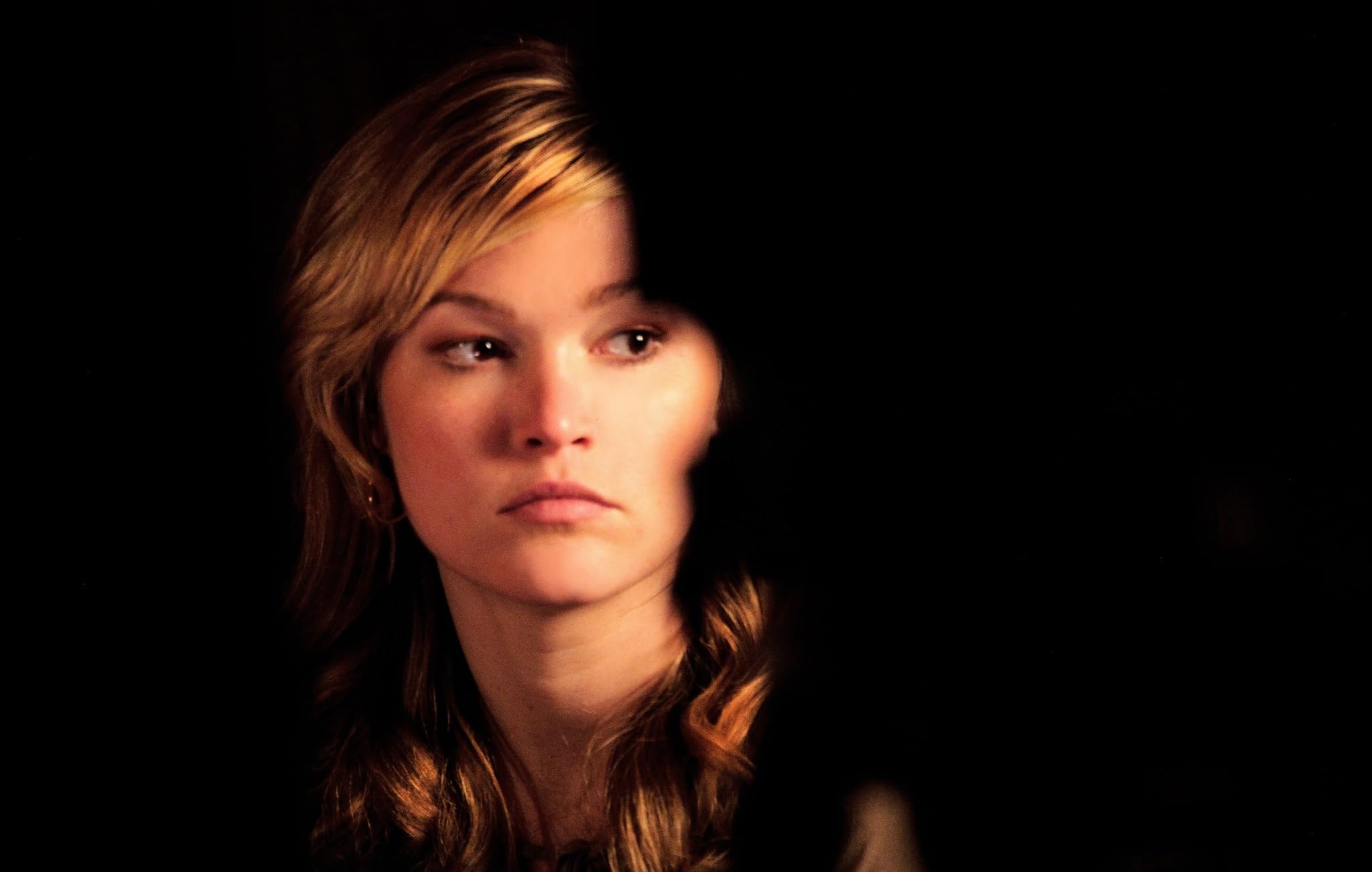 photo-Julia Stiles 2012