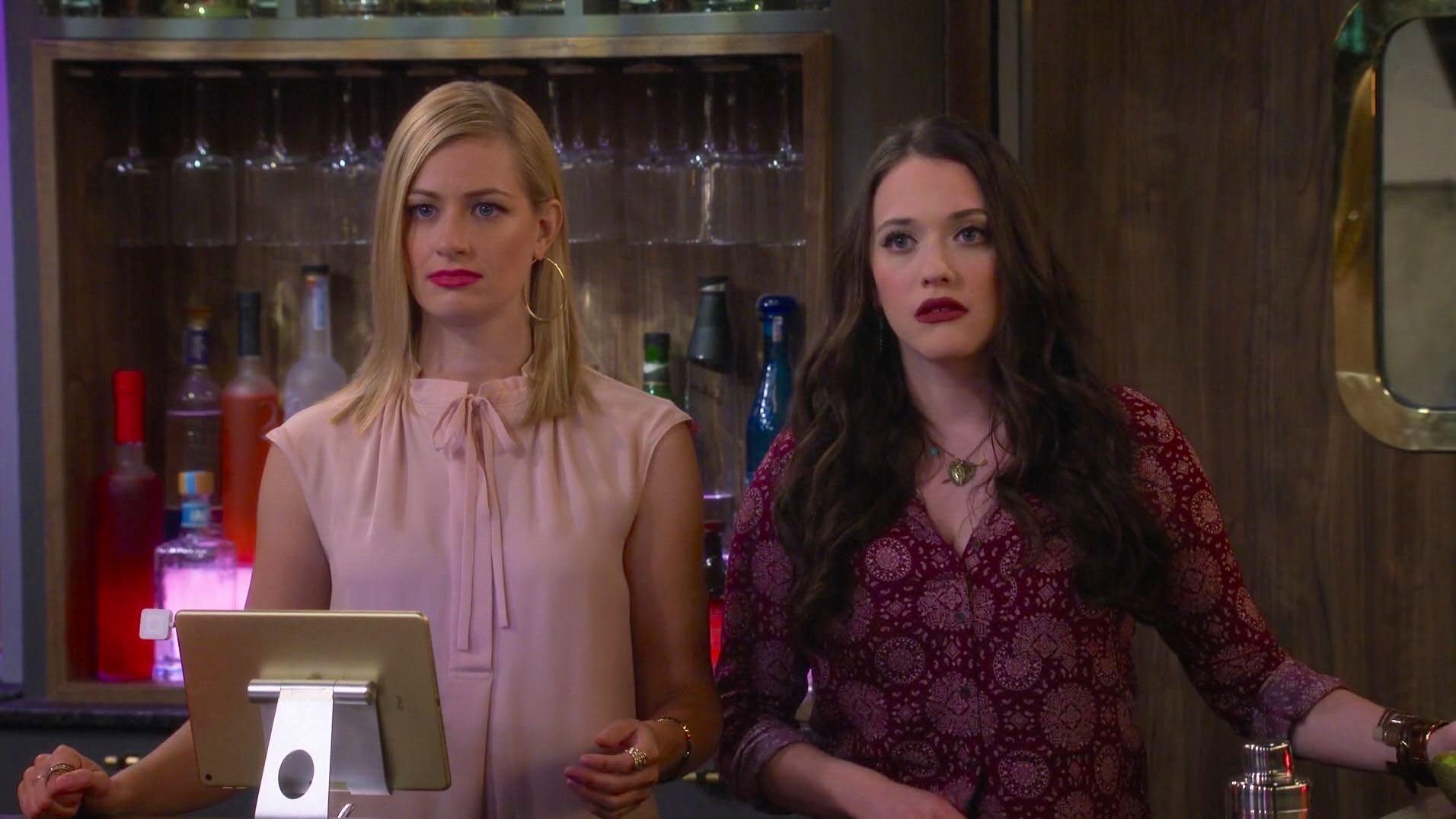 photo-Kat Dennings 2011