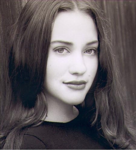 photo-Kat Dennings 2000