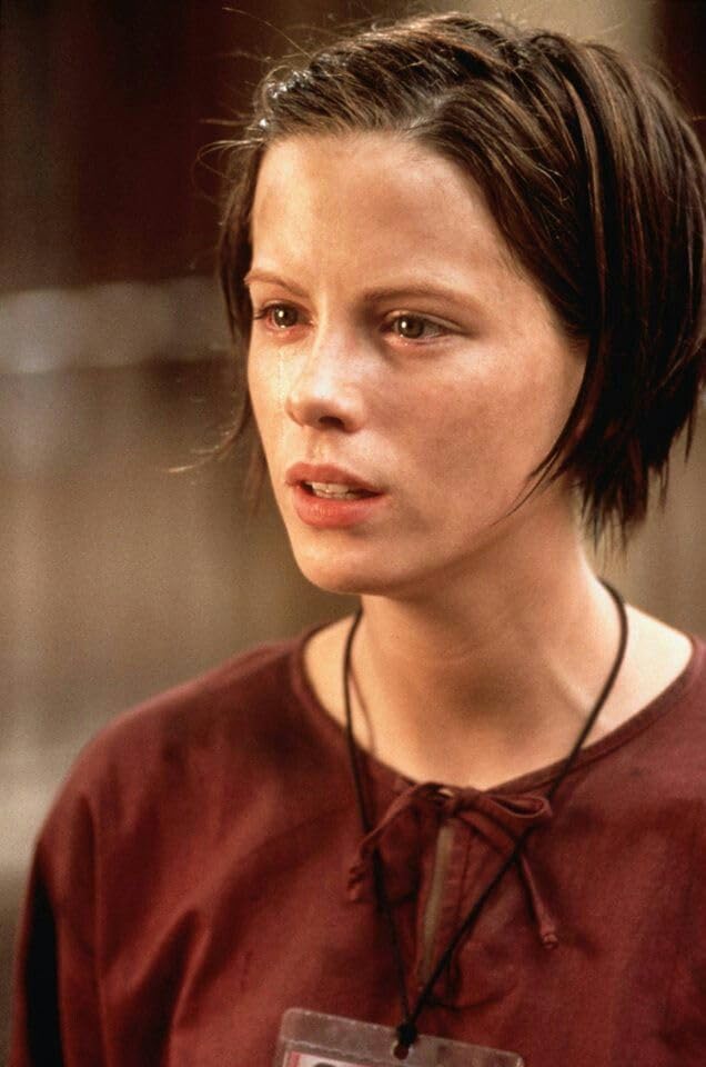 photo-Kate Beckinsale 1999