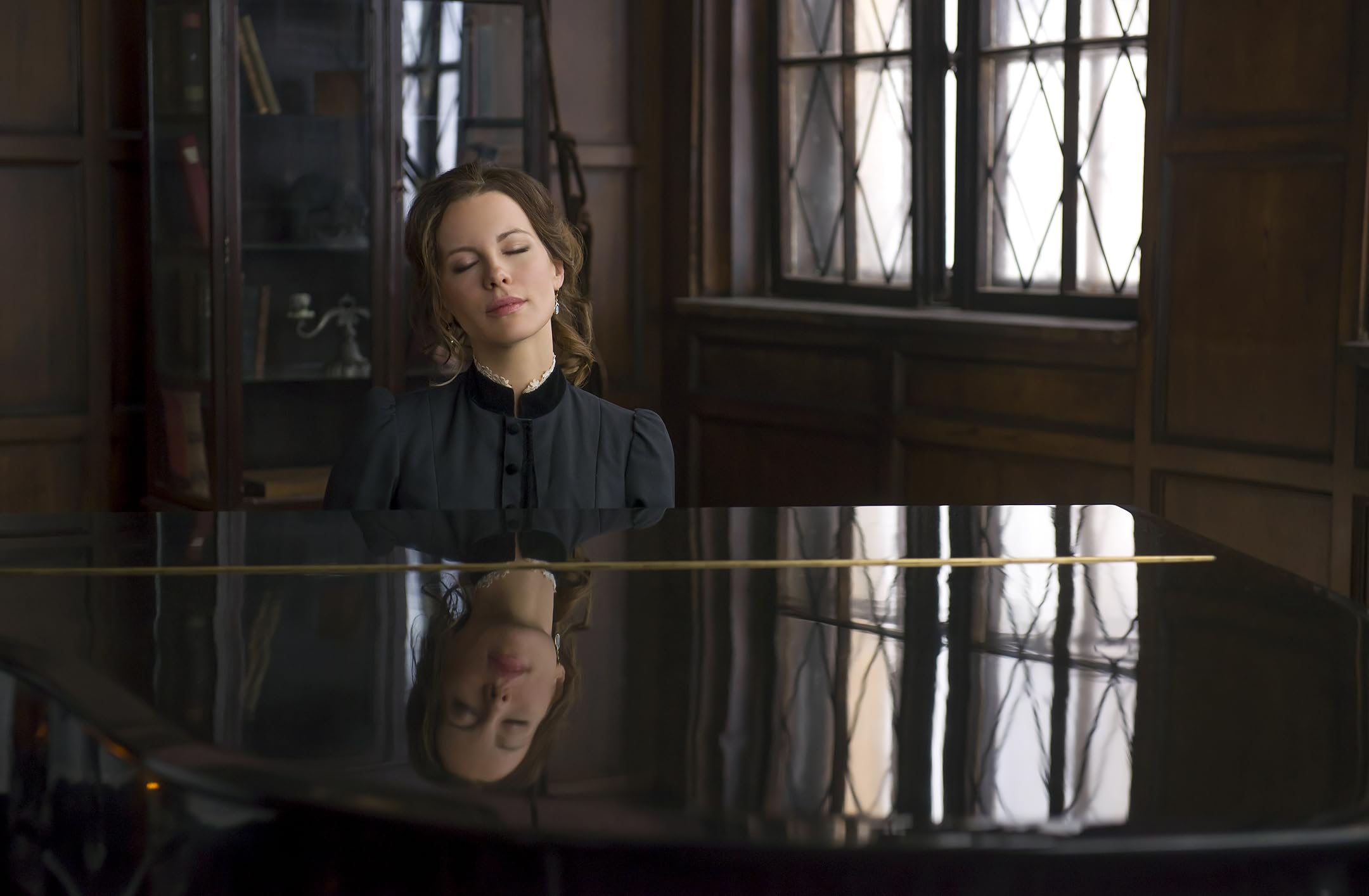 photo-Kate Beckinsale 2014