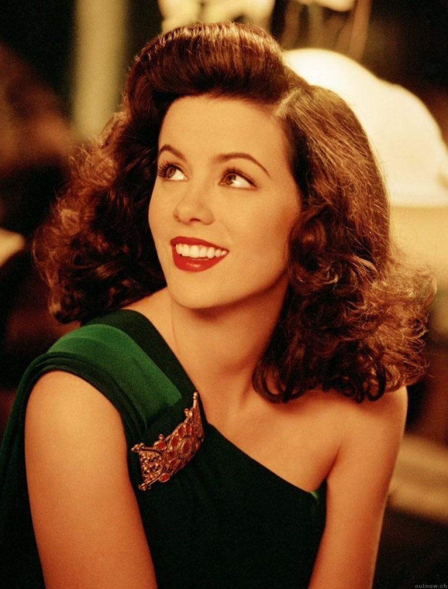 photo-Kate Beckinsale 2004