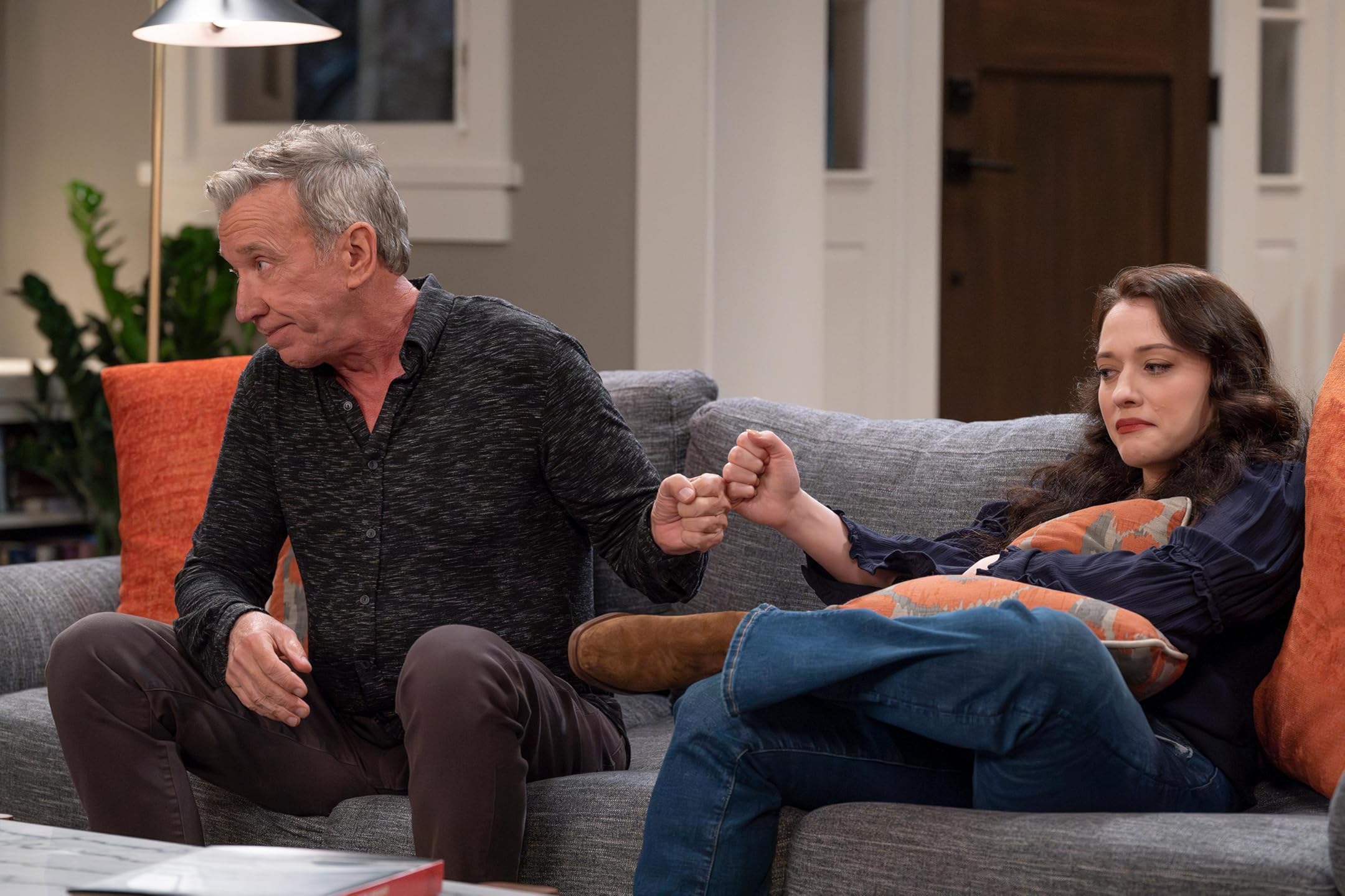 photo-Kat Dennings 2025