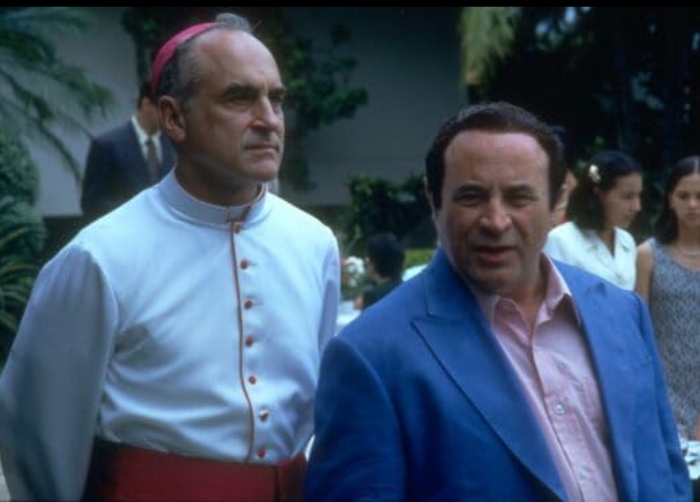photo-Bob Hoskins 2000