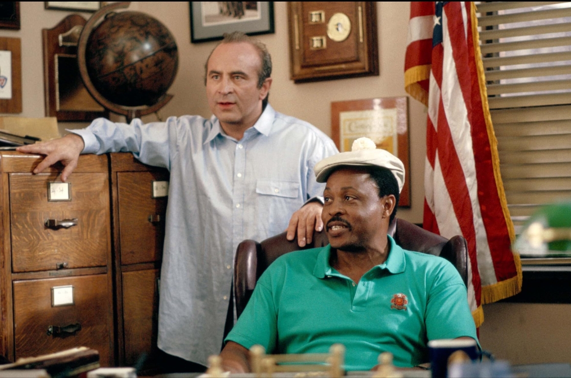 photo-Bob Hoskins 1990