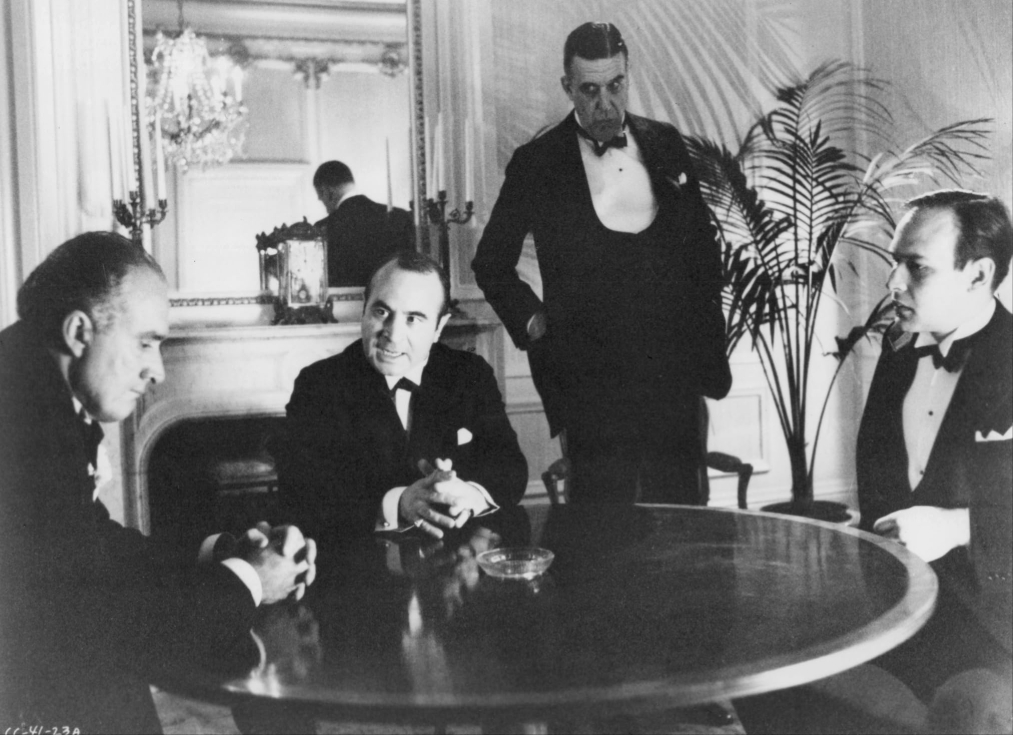 photo-Bob Hoskins 1984