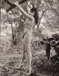 photo-Bettie Page 1954