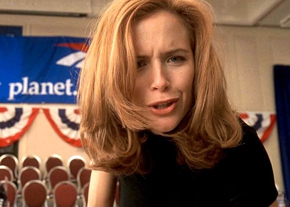 photo-Kelly Preston 1996