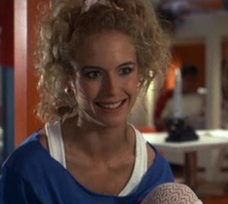 photo-Kelly Preston 1986