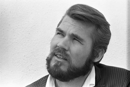 photo-Kenny Rogers 1976