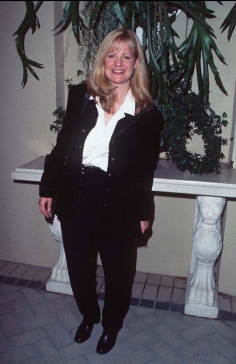 photo-Bonnie Hunt 1998