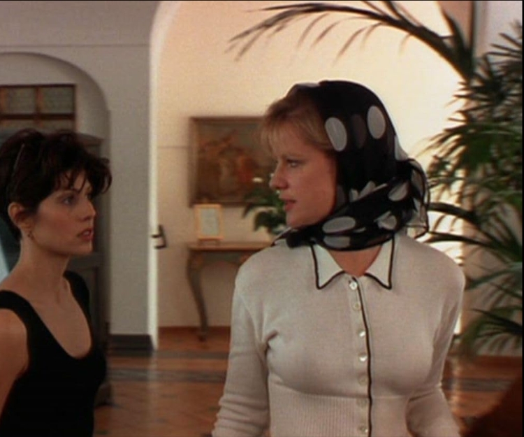 photo-Bonnie Hunt 1994