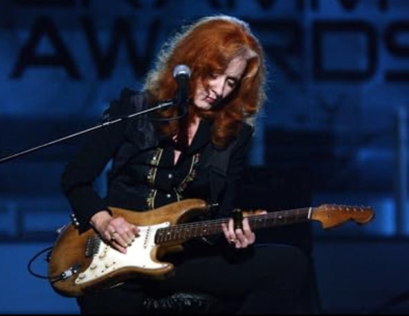 photo-Bonnie Raitt 2005