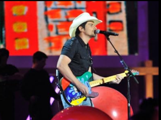 photo-Brad Paisley 2010