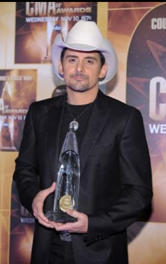 photo-Brad Paisley 2010