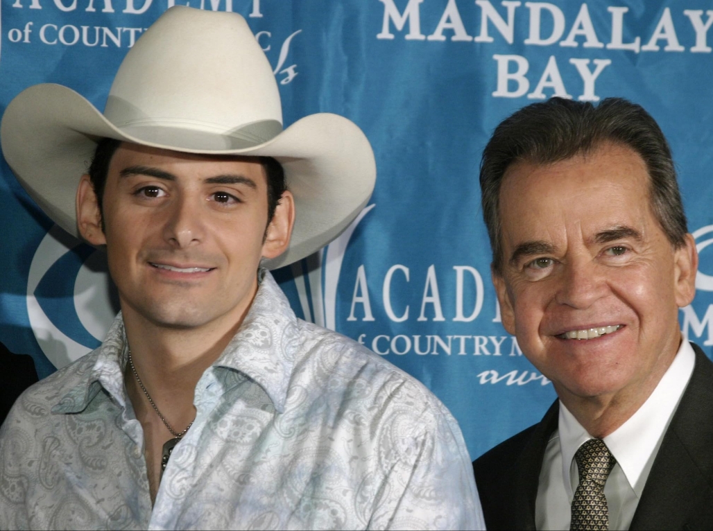 photo-Brad Paisley 2012