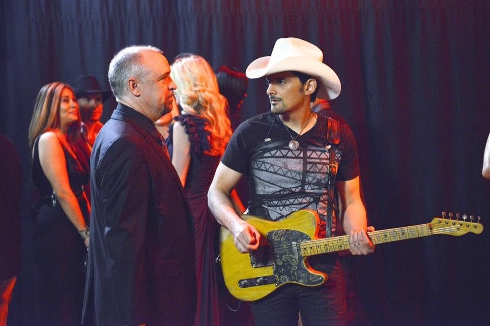 photo-Brad Paisley 2012