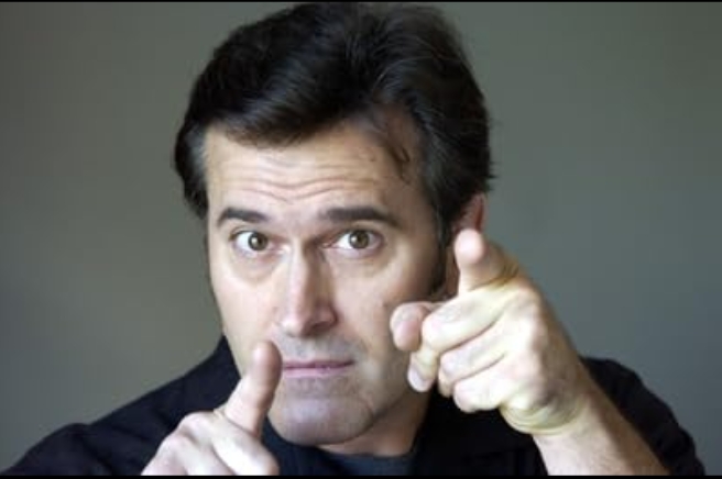 photo-Bruce Campbell 2002