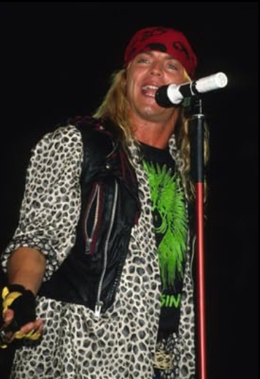 photo-Bret Michaels 2001