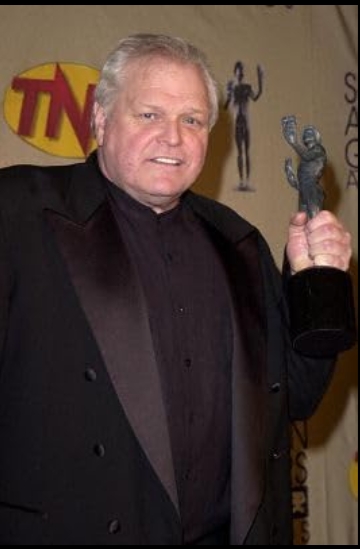 photo-Brian Dennehy 2001