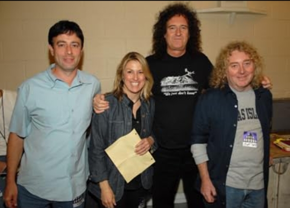 photo-Brian May 2006