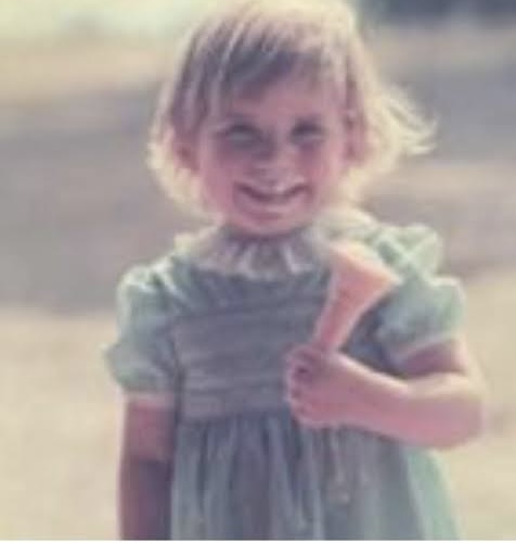 photo-Hayley Atwell 1985