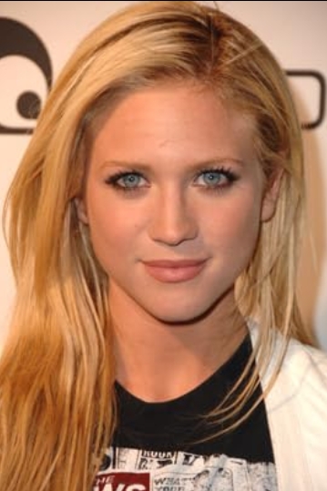 photo-Brittany Snow 2007
