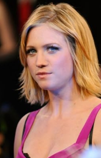 photo-Brittany Snow 2008