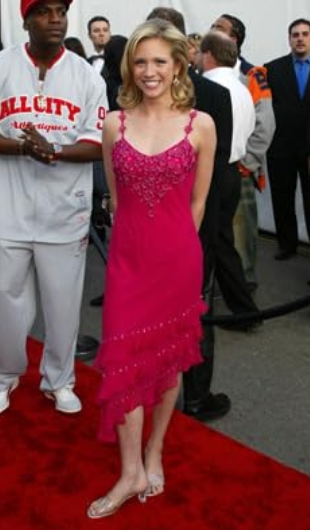 photo-Brittany Snow 2002