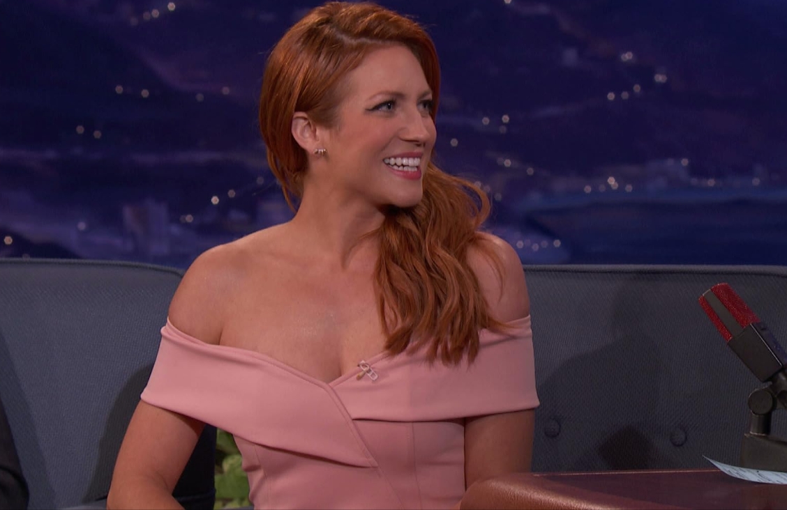 photo-Brittany Snow 2010