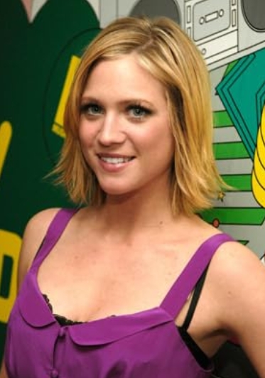 photo-Brittany Snow 2008