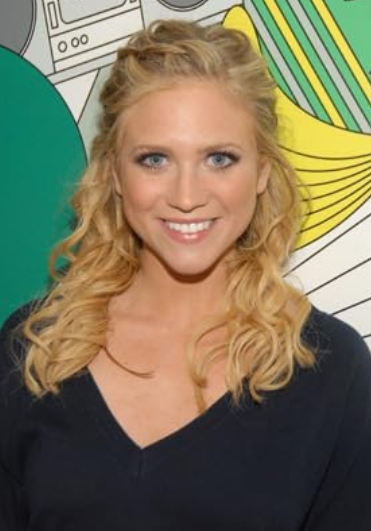 photo-Brittany Snow 2008