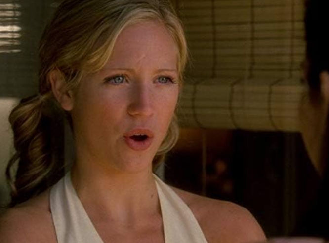 photo-Brittany Snow 2002