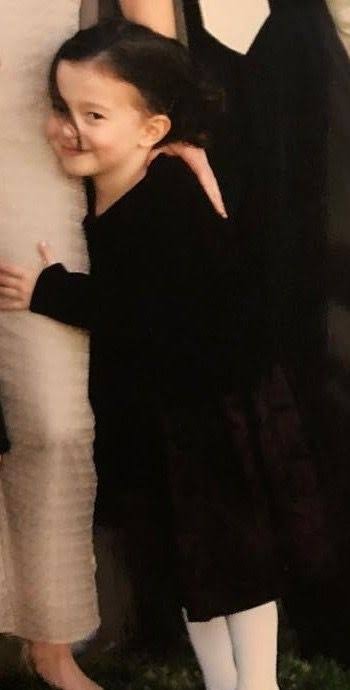 photo-Mikey Madison 2004