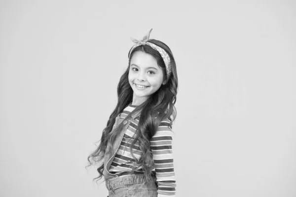 photo-Mikey Madison 2007