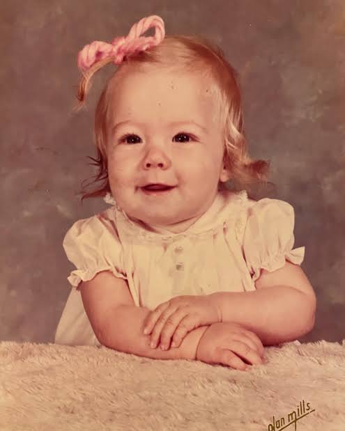 photo-Jennie Garth 1975