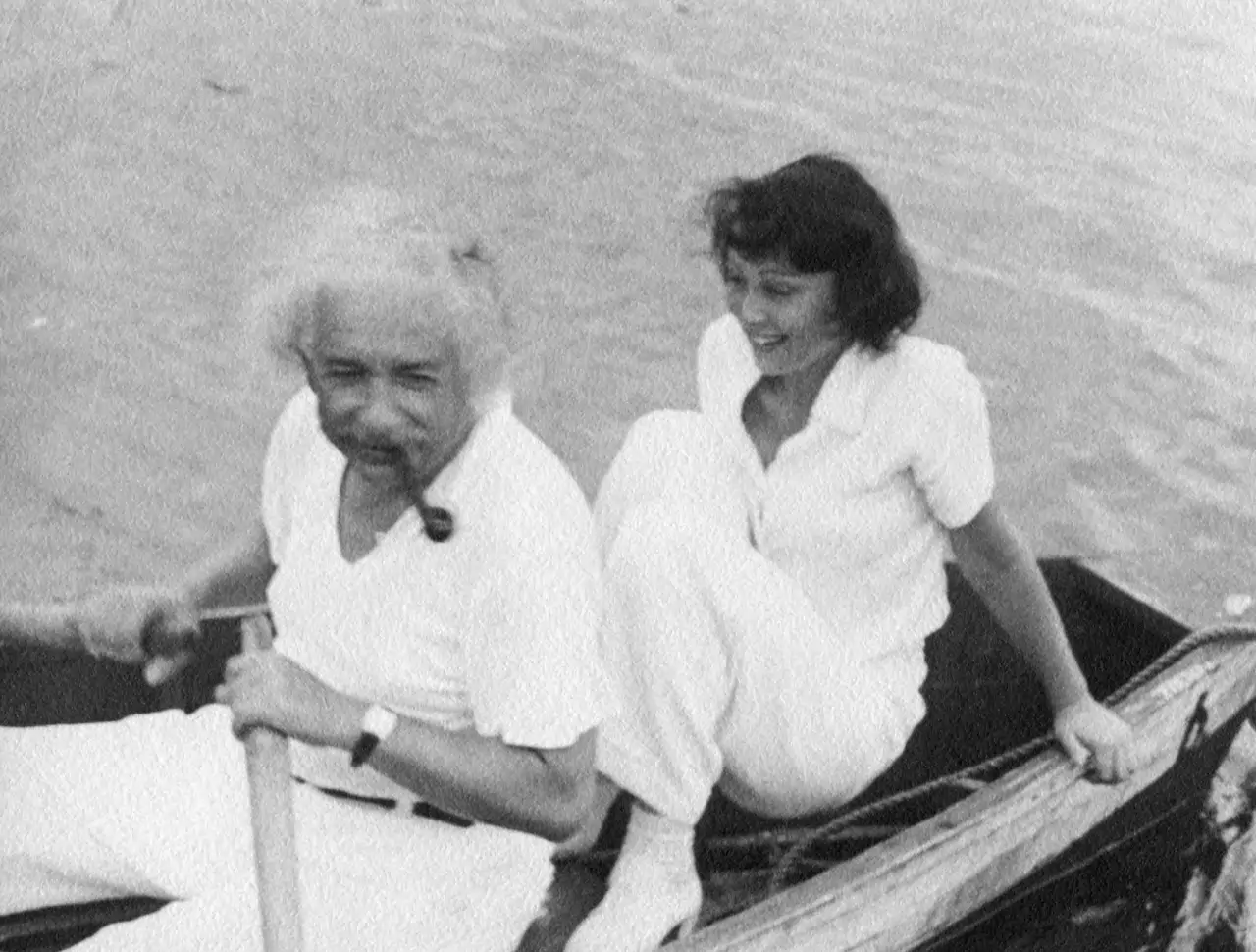 photo-Albert Einstein 1936