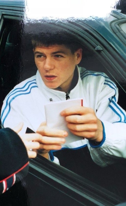 photo-Steven Gerrard 2000