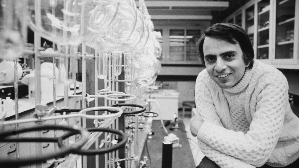 photo-Carl Sagan 1974