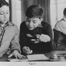 photo-Carl Sagan 1945