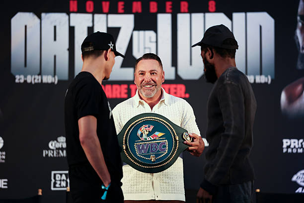 photo-Oscar De La Hoya 2025