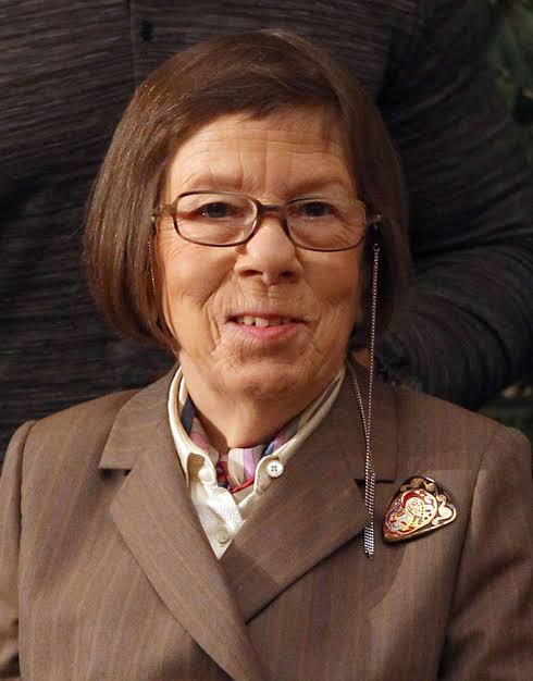 photo-Linda Hunt 2025
