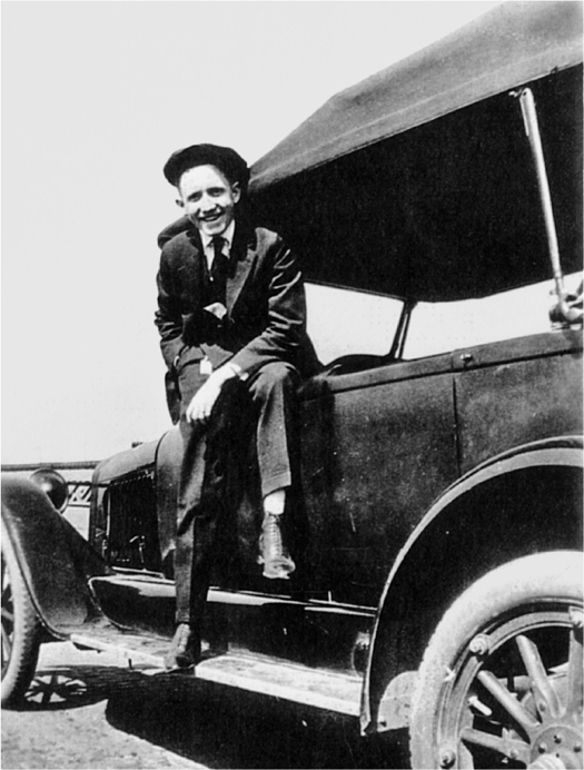 photo-Spencer Tracy 1915