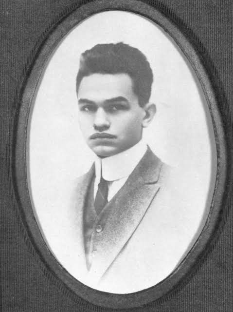 photo-Edward G. Robinson 1912