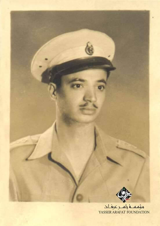 photo-Yasser Arafat 1942