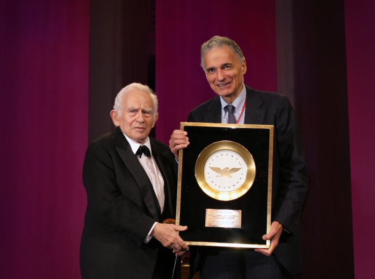 photo-Ralph Nader 2004