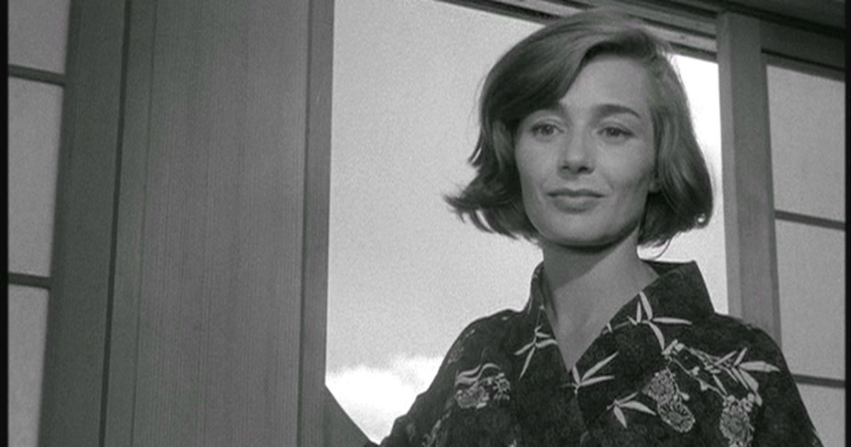 photo-Emmanuelle Riva 1946