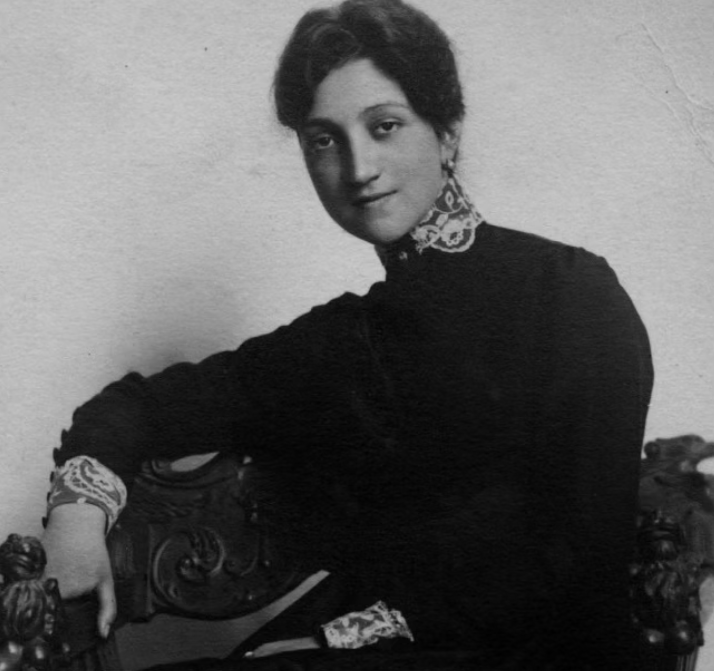 photo-Antonieta Rivas Mercado 1918